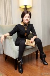 刘晓庆霸气打造冷艳女王style 紧身束腰显贵气