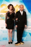 柳巖性感超深V驚艷時(shí)尚大典 前凸后翹美麗凍人