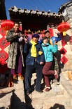 “越來越好”吳君如變老村姑 張譯村炮造型雷人