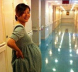 38岁黄渤染大黄毛囧照曝光 妻子与女儿首度亮相