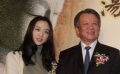 湯唯請假赴港當(dāng)孝女 父親湯余銘淚灑畫展現(xiàn)場