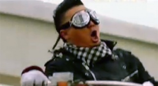 黃建新攜愛子拍《憤怒的小孩》 馬上又獻身又獻聲