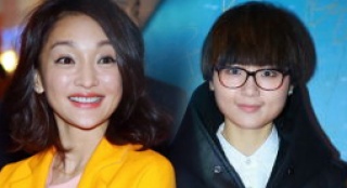 《云圖》首映周迅黃袍古怪 周筆暢似哈利·波特