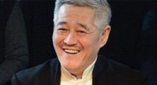 趙本山推新戲笑臉難掩煩心事 秀書法提前拜早年