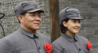 殷桃新戲當上新娘心不甘 牛莉為找感覺求“公婆”