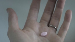 《副作用》中文片段 梦游药品让人恢复往日时光