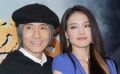舒淇遭星爷揩油黑脸否认密婚 周秀娜透视裙收性感