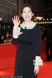 韩国电影《海媛》首映 女主角郑恩彩显淑女可爱