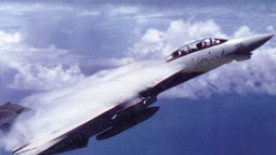 《壮志凌云》1986版预告 美国飞行精英的空中故事