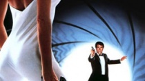 《007：黎明生机》片段 邦德线人遇刺007陷危机