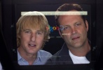 两位老兄弟看着google页面，表情迷茫。