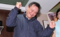 李安再奪奧斯卡最佳導演 胞弟擁抱母親激動落淚