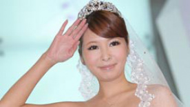 Makiyo积极复出走秀扮新娘 斗殴事件过后闻酒色变