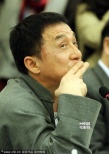 明星政協(xié)委員出席會議 成龍、馮小剛等萌態(tài)十足