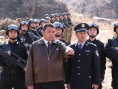 民警老周的12小時
