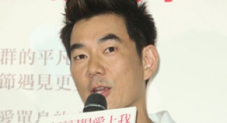 任賢齊自毀形象為戲變胖 笑看石頭造型比自己還俗