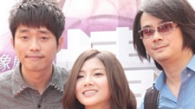 张栋梁、豆花妹当众牵手调情 陈建宁抢当介绍人