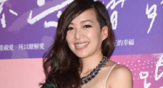 路嘉怡新書賣破兩萬本 靈感來源眾女星情感故事