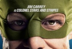 《海扁王2》新版角色海报，金·凯瑞“上校”首亮相，表情戏虐，金牙抢眼
