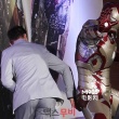 唐尼赴韩宣传跳骑马舞 《钢铁侠3》4月25日上映