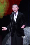 黃渤表彰大會調(diào)侃徐崢走下坡 章子怡示愛男導演