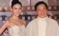 成龍攜長腿美女張藍(lán)心登紅毯 稱金像獎日趨國際化