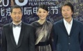 入围影片《一九四二》主创亮相 徐帆长裙优雅从容