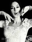 女神莫妮卡·贝鲁奇曝新写真 朱唇轻启性感依旧