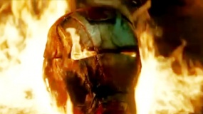 《钢铁侠3》曝光宣传片 黑暗时刻英雄浴火重生