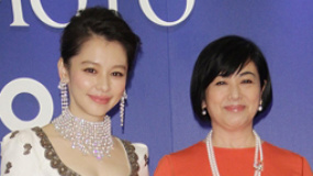 徐若瑄攜媽媽代言珠寶 徐媽盼Vivian遇上有緣人