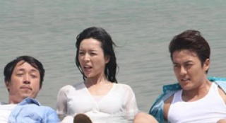 《如果不能好好爱》剧照 三主演死海玩“浮尸”