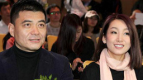 秦海璐、王新军热恋 恩爱出席新剧发布会眉目传情