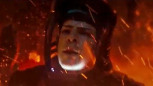 《星际迷航2》精彩片段 斯波克船长舍命勇闯火山
