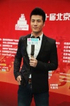 “優(yōu)才計劃”選手李晨浩出場 動作型男顯陽光