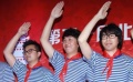 《怒放》主創(chuàng)系紅領(lǐng)巾青春活力 潘粵明微笑賣萌