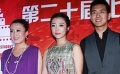 《萬箭穿心》劇組攜手走紅毯 多獎項入圍信心滿滿