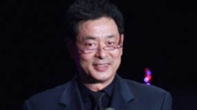 濮存昕颁评委会大奖 花落“女扁担”、“亨特张”