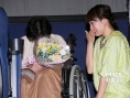《奇迹的苹果》试映会感人 菅野美穗下跪飙泪