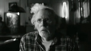 戛纳入围《内布拉斯加》片段 老人无奈屈从于儿子