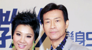 鄭少秋、鄭欣宜聯(lián)手代言 大曝父女相處溫馨點(diǎn)滴