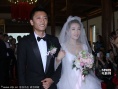 唐笑北京大婚明星如云 新人交換誓詞激動(dòng)到落淚