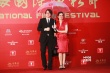 《摩根先生的第二春》受好评 主创冒雨登上红毯