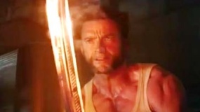 《金刚狼2》国际宣传片 金刚狼持火刀对战银武士