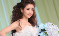 李毓芬穿抹胸婚紗似公主 再度否認(rèn)插足邱澤戀情