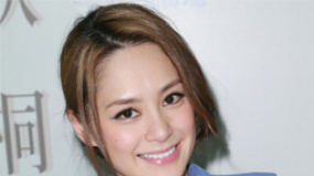 鐘欣桐黑絲褲襪大玩誘惑 贊林俊杰告白hebe有勇氣