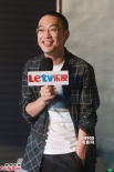 李倩低胸裝大秀事業(yè)線 姚晨向寧財神預定奶粉錢