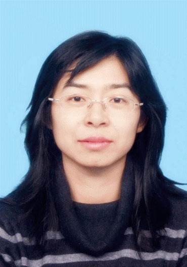 邵蓓1997年毕业于北京师范大学历史系,获历史学硕士学位.