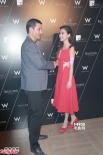 闻黄晓明得影帝或求婚 baby小秀酥胸盼男友得奖