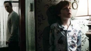 《潜伏2》曝惊悚片段 男孩噩梦浮现父亲诡异行踪