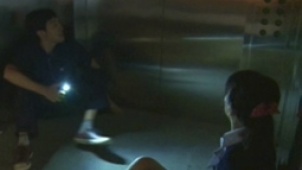 片场探班之《爱就爱了》 体验电梯拍摄惊魂一刻